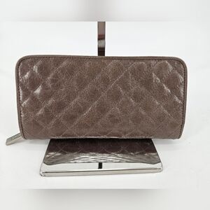 HOBO International TAUPE QUILTED Leather ZIP Around Wallet Card Slots Check BOOK